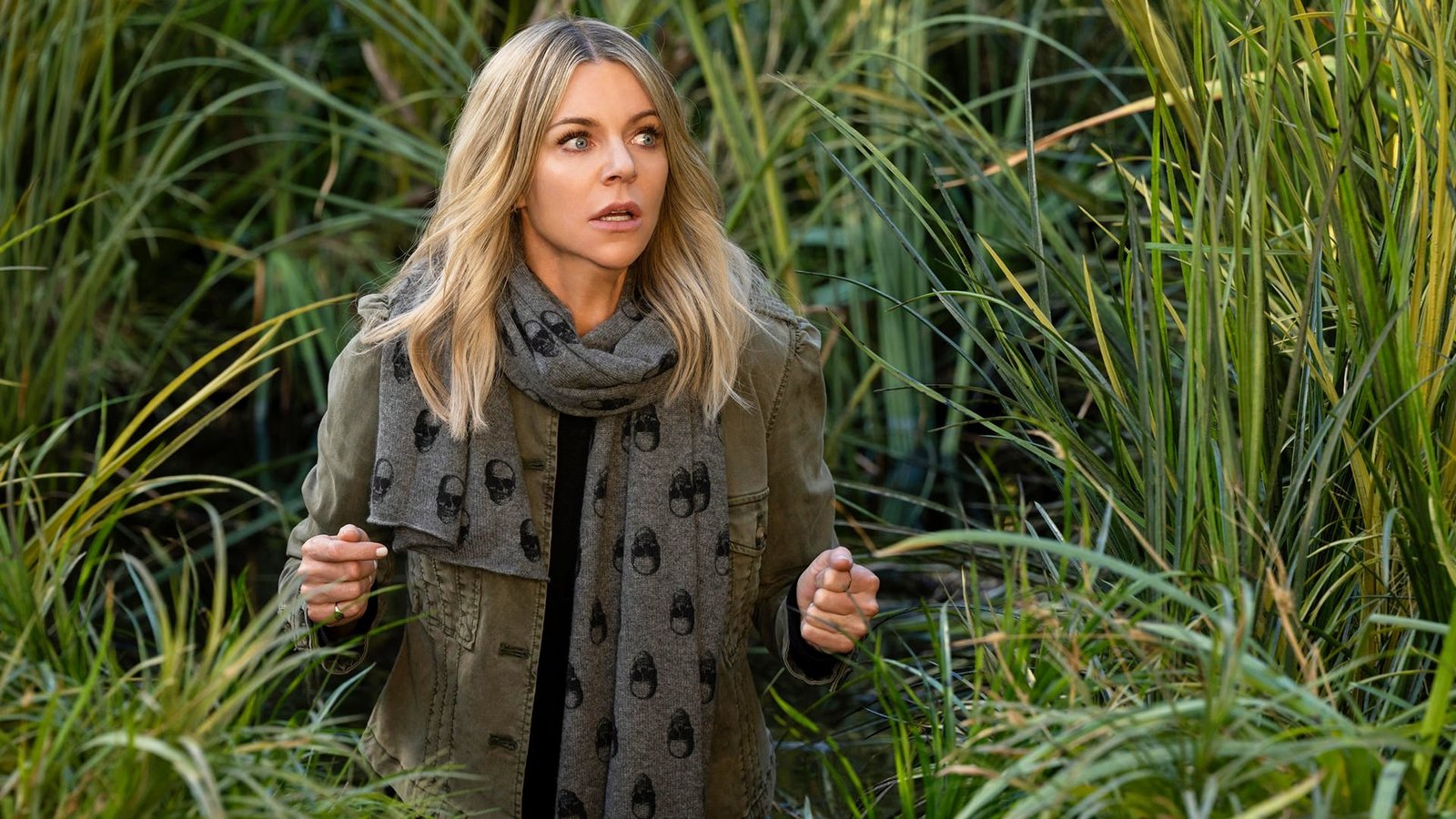 Episode Dee Sinks in a Bog